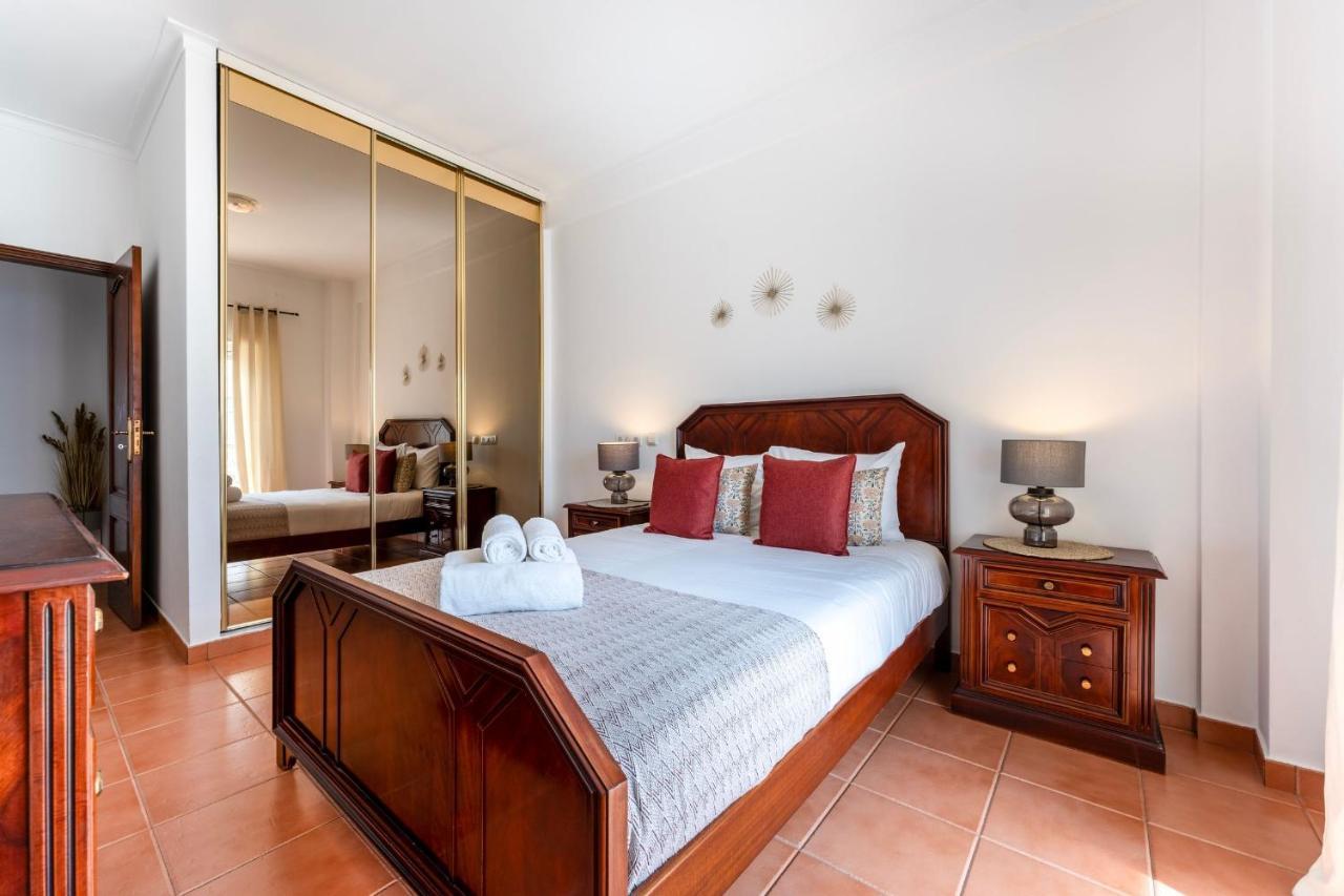 Peaceful 1 Bdr Apartment W/ Balcony By Lovelystay Almancil Luaran gambar