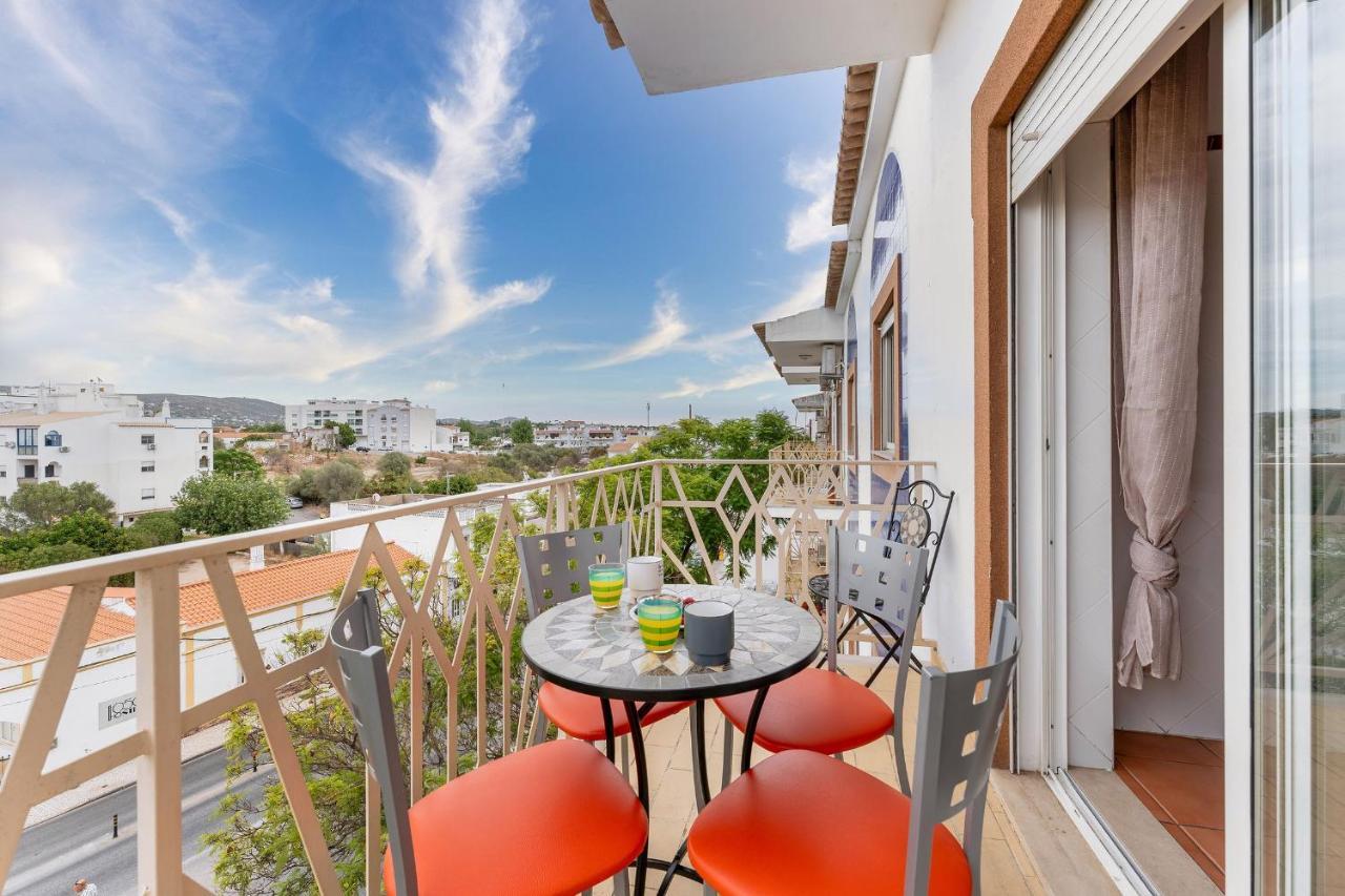 Peaceful 1 Bdr Apartment W/ Balcony By Lovelystay Almancil Luaran gambar
